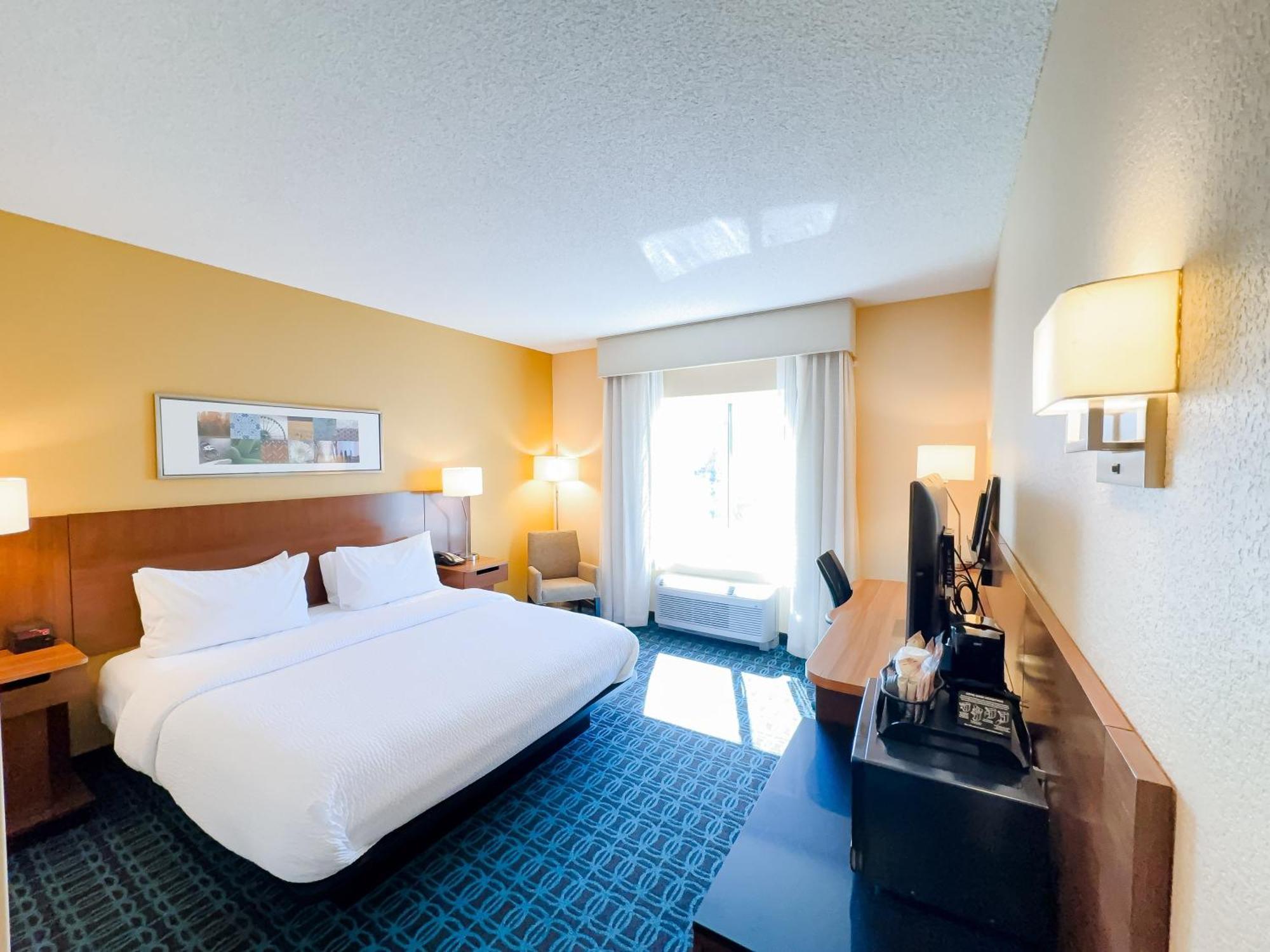 Fairfield By Marriott Russellville Exterior photo