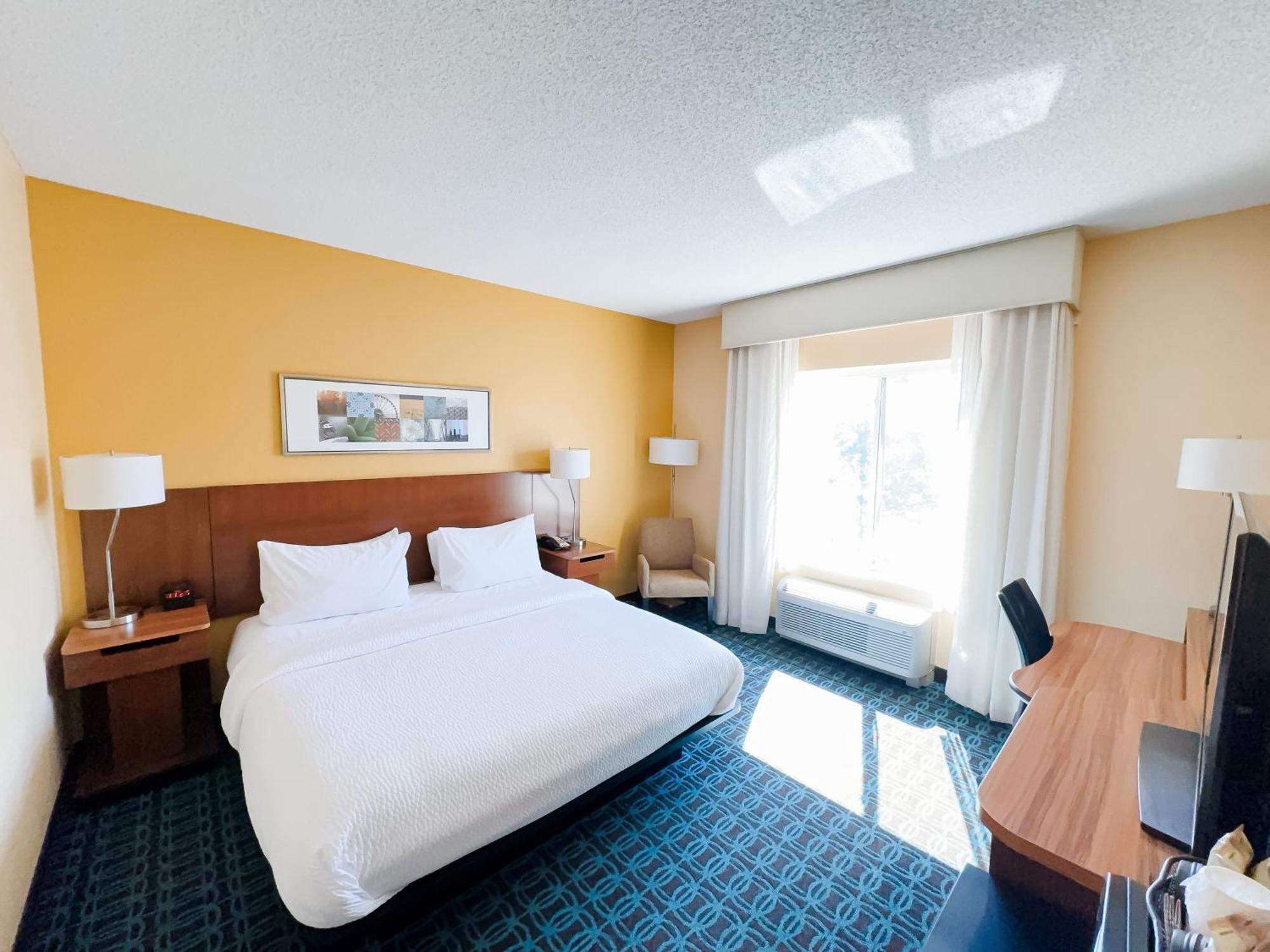Fairfield By Marriott Russellville Exterior photo